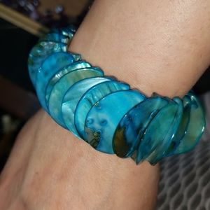 Blue/Turquoise shell bracelet